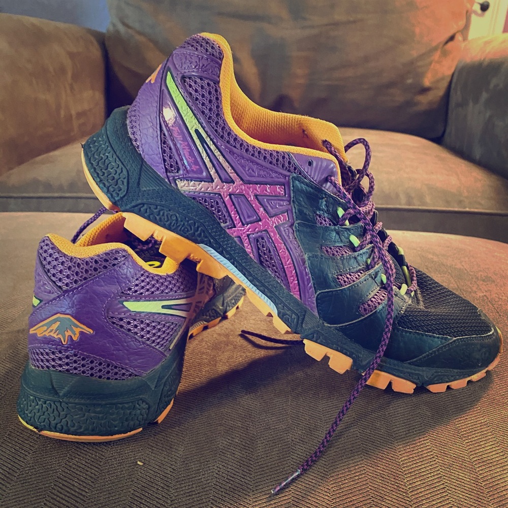 ASICS 10.5 women’s running/trail shoes